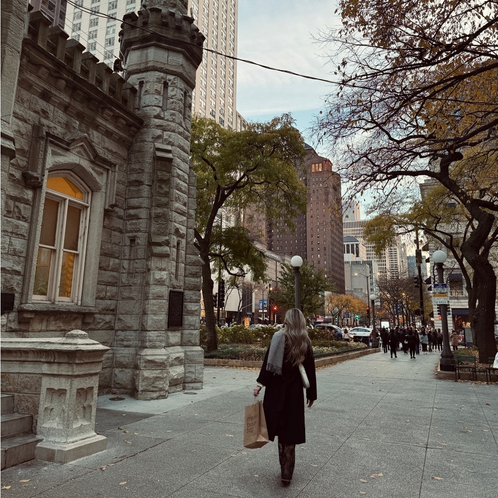 Meet your Posher, Hillary